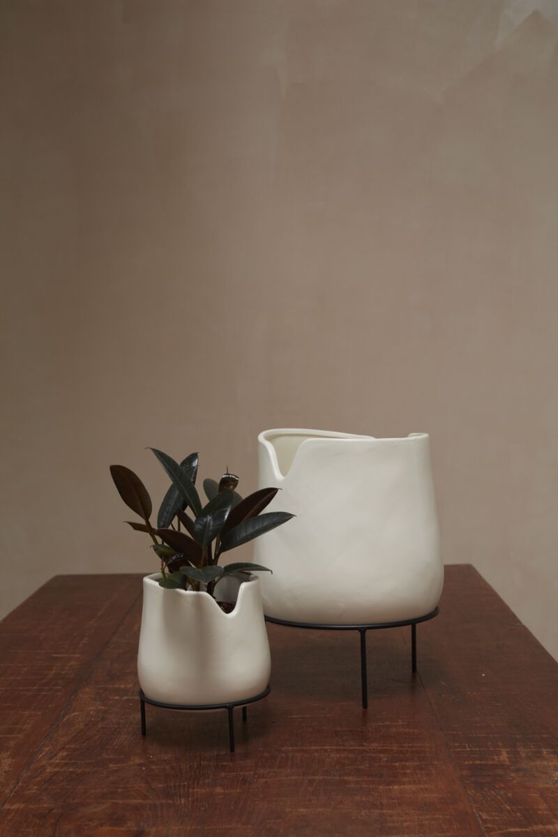 The Notched Vase